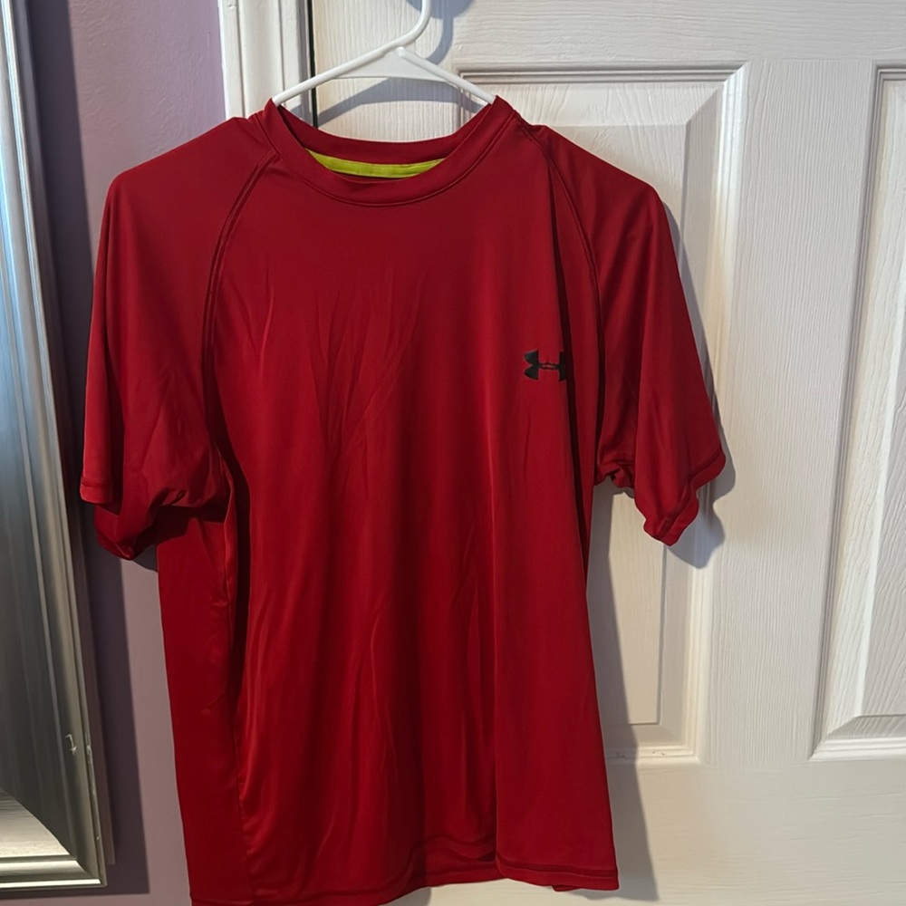 Under Armour Men’s Small Heat Gear Shirt